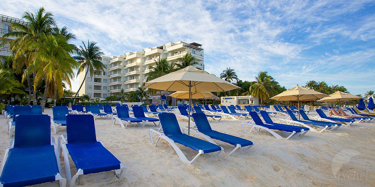Isla Mujeres Accommodations - Ixchel Beach Hotel on North beach